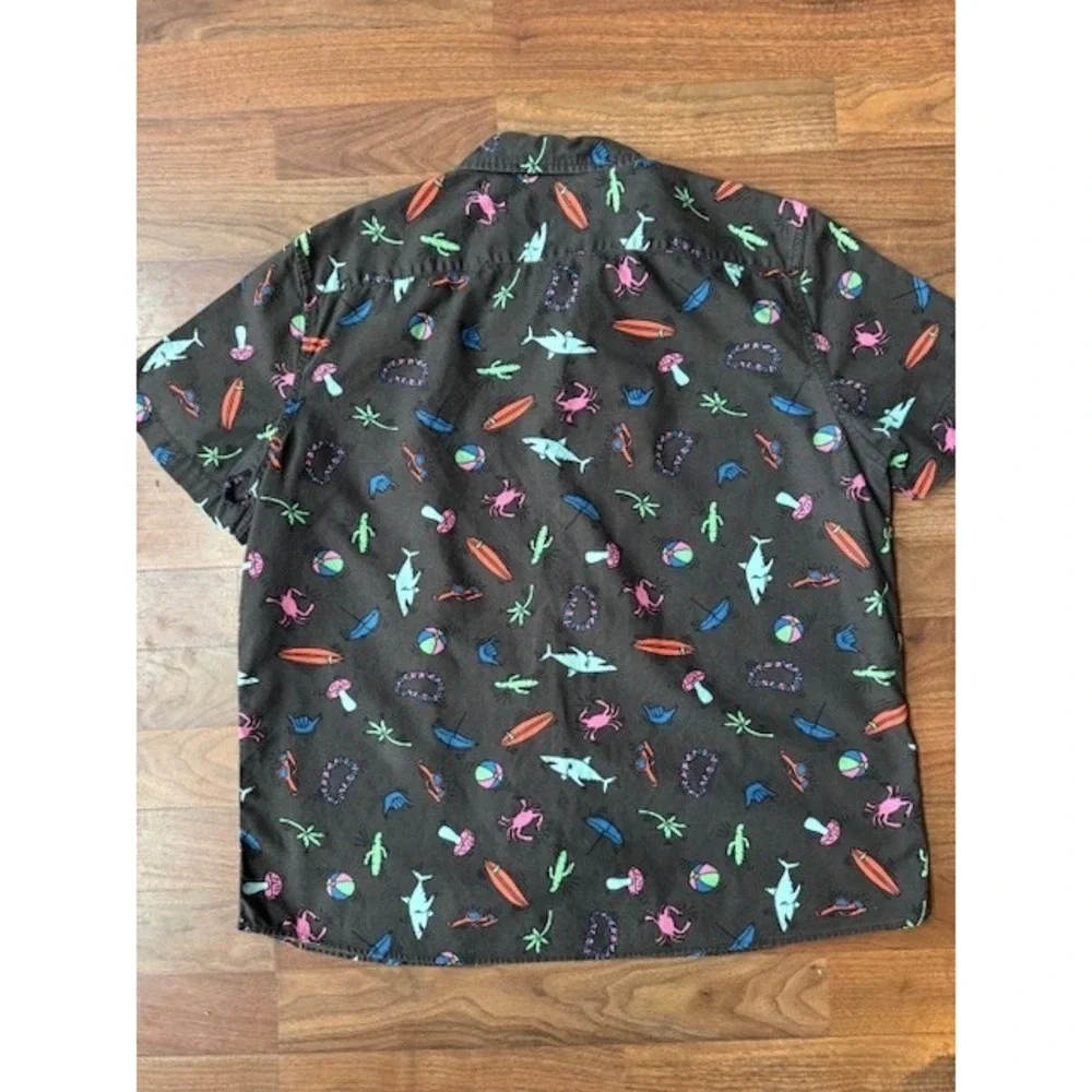 American Eagle Outfitters Button Down Shirt Luau Theme XL Shark Mushrooms Cactus